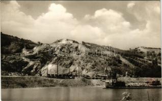 Tokaj, Kőbánya a Bodroggal, iparvasút. Képzőművészeti Alap Kiadóvállalat (EK)