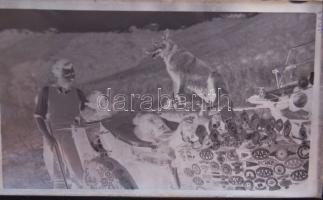 Sulkowky Zoltán és Barthy Gyula motorosok 1931-1937 közötti föld körüli útjának emlékei: Az úton kés...