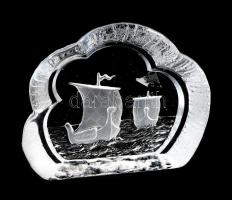 Skandináv öntött üveg levélnehezék, vitorlás ábrázolásával, hibátlan, 14x12 cm