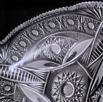 Ólomkristály asztalközép kínáló, gazdag mintával, d: 29 cm