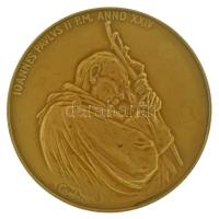 Vatikán 2002. "II. János Pál pápa / Assisi Igazság, Szeretet, Béke" kétoldalas bronz pápai emlékérem eredeti dísztokban, sorszámozott, szárazpecsétes tanúsítvánnyal. Szign.:Contri (44mm) T:AU Vatican 2002. "Pope John Paul II / Assisii Ivstitia Amor Pax" two-sided bronze commemorative medallion in original case, with numbered certificate. Sign.:Contri (44mm) C:AU