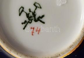 cca 1893-1918 Pirkenhammer puttó figurás bonbonier, jelzett, kopással, d: 7,5 cm