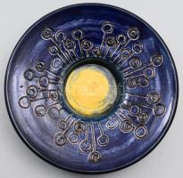 Iparművész mázas falitál, kis mázhibával, d: 29 cm