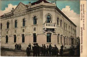 Dunaszerdahely, Dunajská Streda; Központi takarékpénztár, M. kir. postahivatal. Petényi Márk kiadása 6203. / savings bank, post office (gyűrődés / crease)