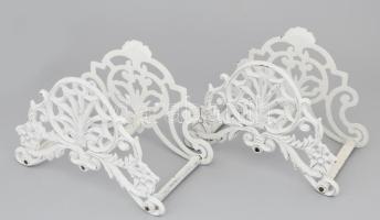 Öntöttvas tűzifa gyújtóstartó pár, néhol korrodált, 27x19 cm