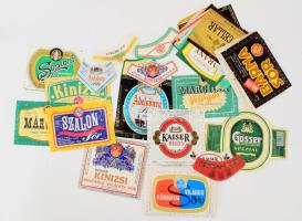 cca 40 darab sörcímke, retro darabokkal