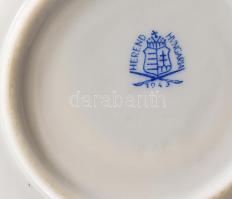 Herendi Viktória mintás csésze alátéttel, jelzett, kis kopással, d: 11 cm