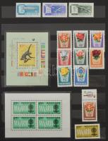 1960-1967 Gyűjtemény 16 fekete lapos, A/4-es Philux berakóban