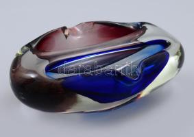 Anyagában színezett cseh üvegdísz, 15x11 cm