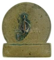 1938. "W.P.C. Excursion Budapest 1885" fém jelvény (45x40mm) T:XF tű letört