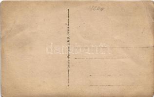 Ismeretlen település, fürdőzők csoportképe. photo (EB)