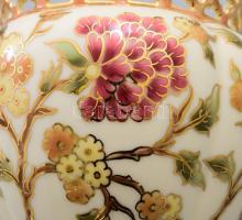 Zsolnay, áttört, virág mintás kaspó. Kézzel festett, jelzett, hibátlan d: 11 cm, m: 10 cm