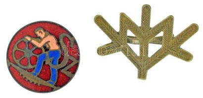 DN Fenyőágat (katonák karácsonya?) ábrázoló bronz kitűző jelzés nélkül (21x24mm) + "Sz" (szakszervezeti?) zománcozott bronz jelvény, jelzés és tű nélkül (20mm) T:XF,VF