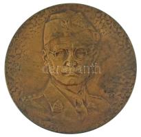 Lengyelország DN "Franciszek Jóźwiak vezérőrnagy 1895-1966" kétoldalas bronz emlékplakett (70mm) T:XF, patina Poland ND "Gen Dyw Franciszek Jóźwiak Witold 1895-1966" two-sided bronze commemorative plaque (70mm) C:XF, patina