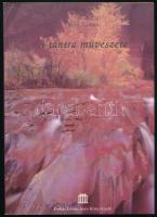 Philip Rawson: A tantra művészete. Ford.: Migray Emőd. H.n., 2002, Farkas Lőrinc Imre Könyvkiadó, 172+(18) p. Kiadói papírkötés.