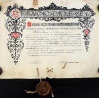 1901 Bp., a Kir. József Műegyetem által kiállított mérnöki diploma Réthy Lajos részére, rajta Ilosvay Lajos (1851-1936) kémikus, rektor, ill. Rados Gusztáv (1862-1942) matematikus, a mérnöki szakosztály dékánja aláírásával, 2K okmánybélyeggel, fatokos függőpecséttel. Feltekerve, kisebb lapszéli sérülésekkel, kissé koszos, 46x61 cm