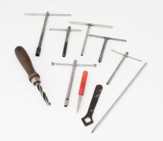 Vegyes szerszámok: T kulcsok, dörzsár, kézifúró, stb