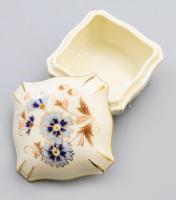 Zsolnay bonbonniere. Kézzel festett, jelzett, hibátlan 7x7 cm