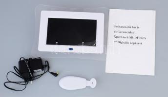 Digitális képkeret, leírással, tartozékokkal 18x24 cm