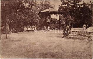 1926 Buziásfürdő, Baile Buzias; Vedere din parc cu pavilonul muzicei / Park részlet a zenepavilonnal, folklór. Bazarul Old England / park, music pavilion, folklore (gyűrődések / creases)