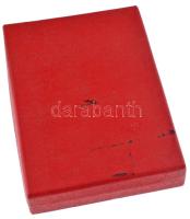 1970. "Felszabadulási Jubileumi Emlékérem" aranyozott, műgyantás bronz kitüntetés mellszal...