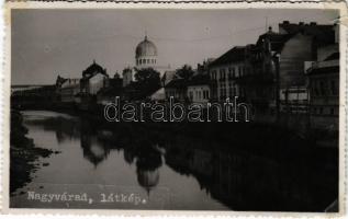 1943 Nagyvárad, Oradea; látkép a zsinagógával, vízpart / general view with synagogue, riverside. photo (ragasztónyomok / glue marks)