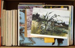 Kb. 600 db MODERN vegyes üdvözlőlap cipősdobozban / Cca. 600 modern mixed greeting postcards in a shoe box