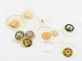 15 darab klf méretű óraüveg