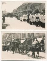 Kassa, Kosice - 2 db RÉGI város képeslap: vallási menet, felvonulás, ünnepség, színház Agra Unie-felirat. Foto Otto Motal / 2 pre-1945 town postcards: religious procession, ceremony, theatre, shops. photo