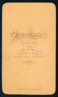 cca 1870 Fejfedőt viselő úr portréja, vizitkártya Divald Károly eperjesi műterméből, kis foltokkal, ...