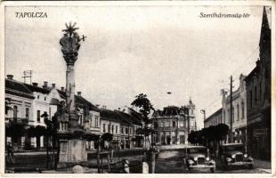 Tapolca, Szentháromság tér és szobor, automobilok, drogéria (EK)