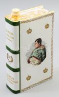 Limoges Camus Cognac porcelán flaska és hamuzó, Napoleon képével díszítve, egyik díszdobozban, m: 22...