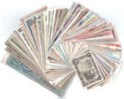 70db-os vegyes magyar- és külföldi bankjegy tétel, benne Eritrea, Francia, Magyar, Német, Nigéria, stb. bankjegyek T:vegyes 70pcs mixed lot of hungarian- and foreign banknotes, including Eritrean, French, Hungarian, German, Nigerian, etc. banknotes T:mixed