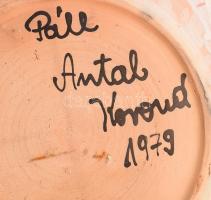 Páll Antal dísztál, jelzett, kis kopással, d: 25,5 cm