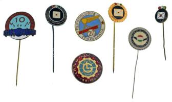 7xklf "Törzsgárda" jelvényből álló tétel, közte zománcozott darabok, benne: Magyar Posta, Magyar Autóklub, Győri Szerszámgépgyár, Ferroglobus, Láng Gépgyár T:AU,XF