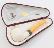 Block Meerschaum kézzel készült pipa, tokjában, jó állapotban, h: 14 cm