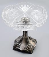 Ezüst (Ag) talpas kínáló, csiszolt kristály kínálórésszel, szerelék nettó 206g, jelzett, d: 24 cm, m: 22 cm