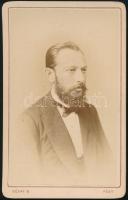 cca 1870 Férfiportré, keményhátú fotó Gévay pesti műterméből, 10,5×6,5 cm