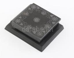 Vésett mintás ón ékszertartó, 9x11 cm