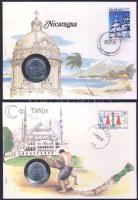 5db bélyeges érmés boríték benne India, Jersey, Monaco, Nicaragua, Törökország, ismertetőkkel T:1