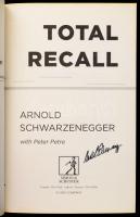 Arnold Schwarzenegger - Peter Petre: Total Recall. My Unbelievably True Life Story.
A szerző, Arnol...