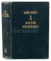 Kerék Mihály: A magyar földkérdés. Bp., 1939, MEFHOSZ (Kir. M. Egyetemi Ny.), 514 p.+ 1 (kihajtható) t. Első kiadás. Kiadói aranyozott egészvászon-kötés, kopottas borítóval és gerinccel, belül nagyrészt jó állapotban.