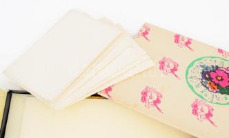 Vegyes levelezőpapír tétel, eredeti csomagolásában