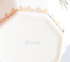 10 darab porcelán tejkiöntő, jelzettek, közte jó darabokkal, Meissen, Arzberg, stb., kis kopással, k...