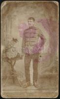 cca 1870 Huszár portréja, keményhátú fotó Lengyel debreceni műterméből, kopottas állapotban, 10,5×6,5 cm