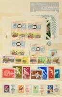 Gyűjtemény 1919-1945 2 db 8 fekete lapos A4-es berakóban. Gondosan kezelt szép anyag, jobb kiadásokk...