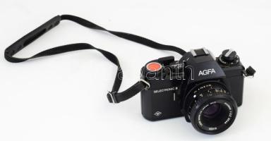 Agfa Selectronic 2 Ricoh 1: 2,2 55 mm objektívvel.
