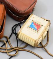 4 db régi fénymérő tokkal,