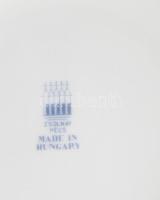 Zsolnay virágmintás váza, fodros peremrésszel, jelzett, hibátlan, m: 18 cm