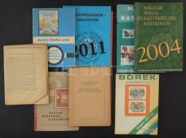10 klf katalógus, közte magyar bélyegkatalógusok, emlékív katalógusok, Borek katalógus, Ötnyelvű filatéliai szótár + 4 klf CD